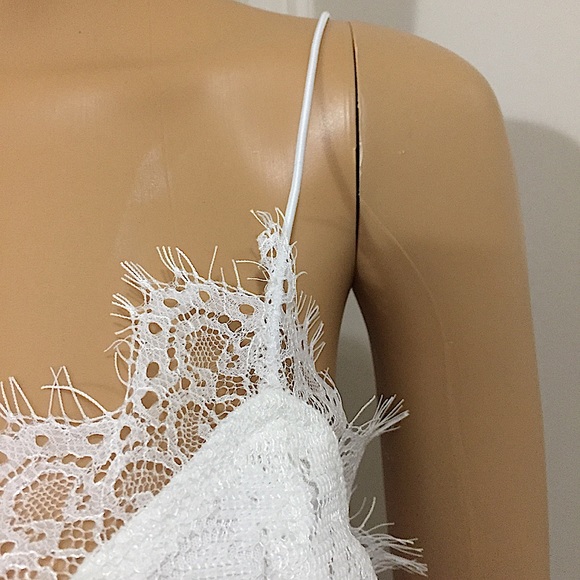 Pretty Little Thing Amelie Tie back lace Bralette - Picture 9 of 14